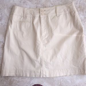 St. John’s Bay skort, back pockets, front zipper.